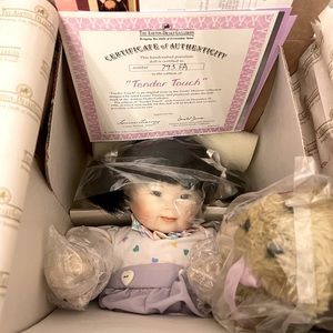 NEW NIB Ashton Drake “Tender Touch” Porcelain Doll- Louise Tierney - 1996